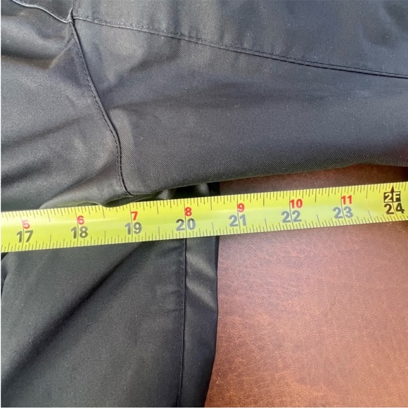 Vintage Oakley Black ski / snow Jacket. Women’s size M - Picture 11 of 13